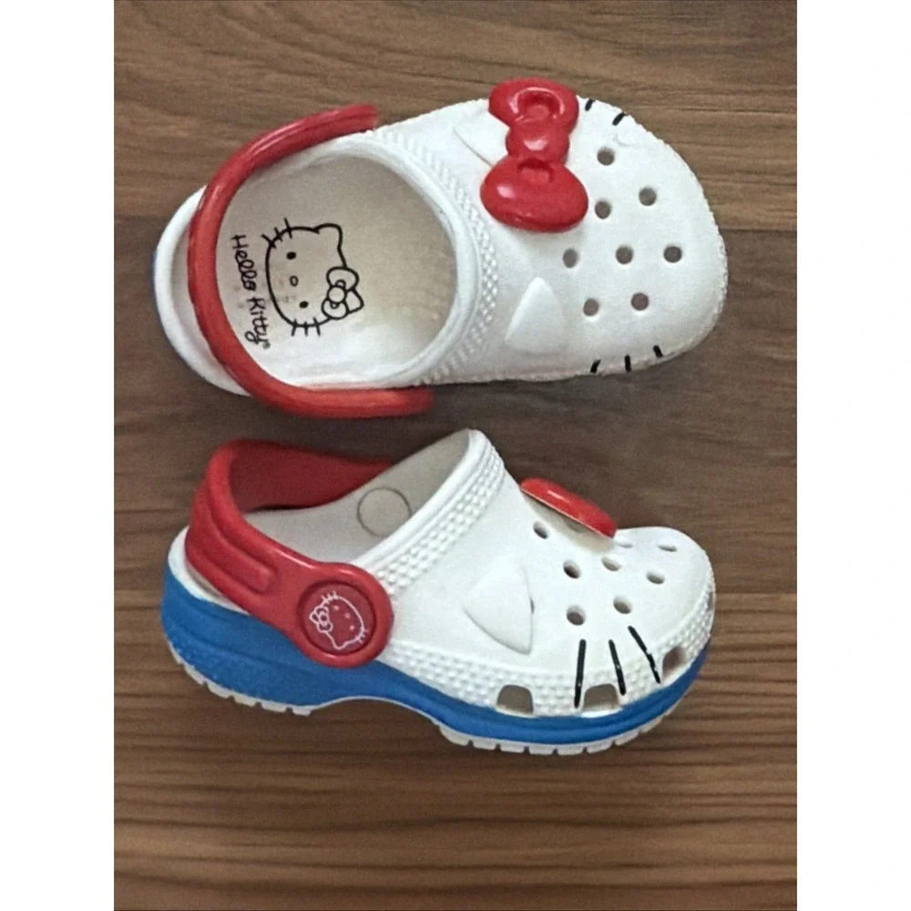 Crocs Baby Girls Hello Kitty Slip On Clogs Shoes Sz 4C VGC